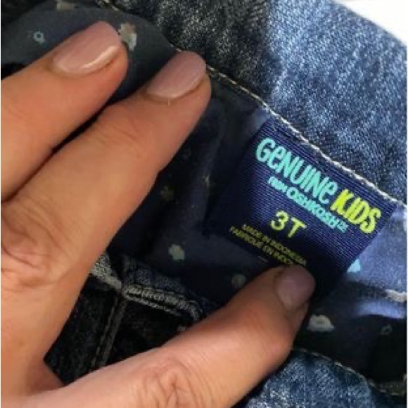 Oshkosh Denim Jacket Size 3T - Picture 2 of 3